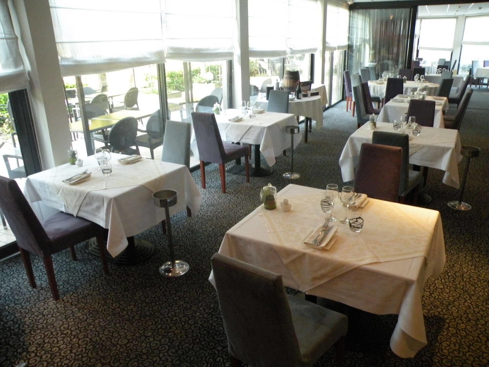 Hotel Restaurant Du Parc De La Colombiere Дижон Экстерьер фото